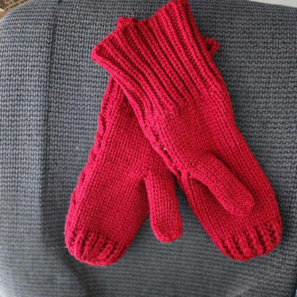 Womens Red Lined Mittens Gloves
